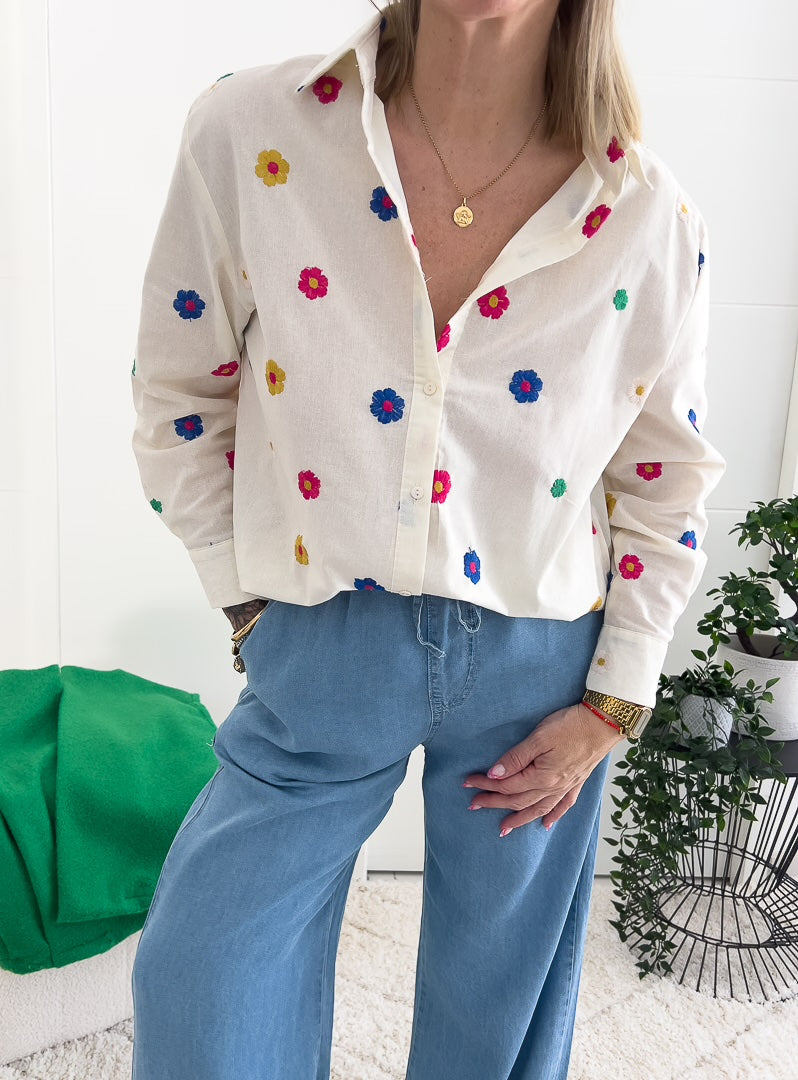 Chemise en coton de couleur crème avec des broderies fleurs « SOPHIE » – photo 2