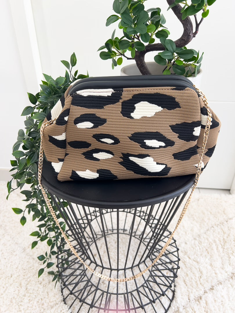 Sac de type bourse rétro avec son motif Léopard et sa chainette doré « VINTAGE » – photo 3