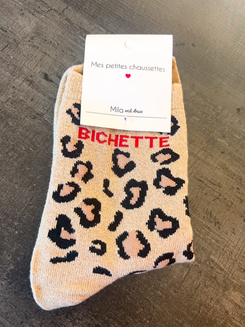 Chaussettes à motif Léopard brodé avec style en rouge « LÉO » – photo 3
