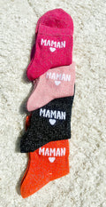 chaussettes à paillettes avec le message "MAMAN"