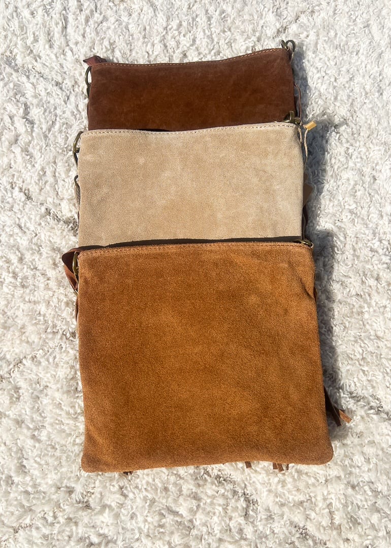 Le sac WESTERN avec ses franges uniquement sur l'avant du sac