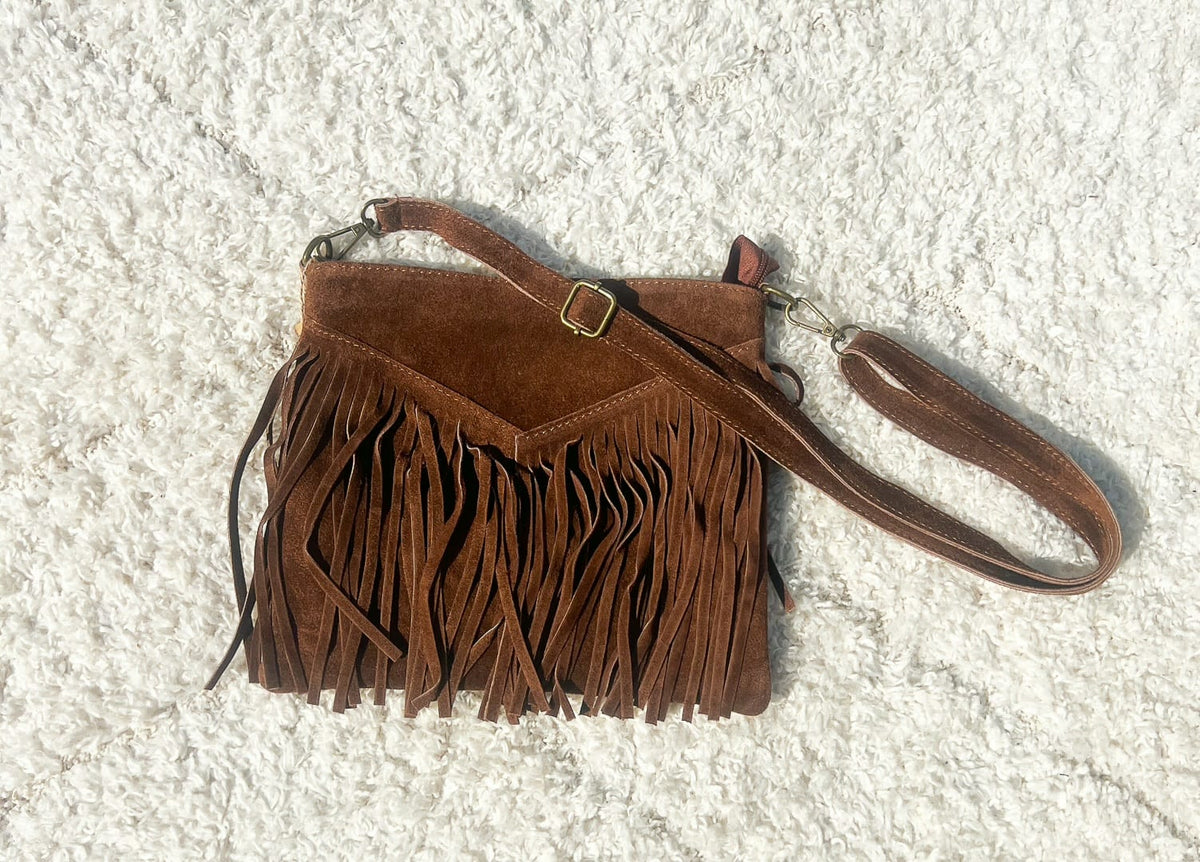 Le sac Marron avec ses franges fabriqué à la main en Italie