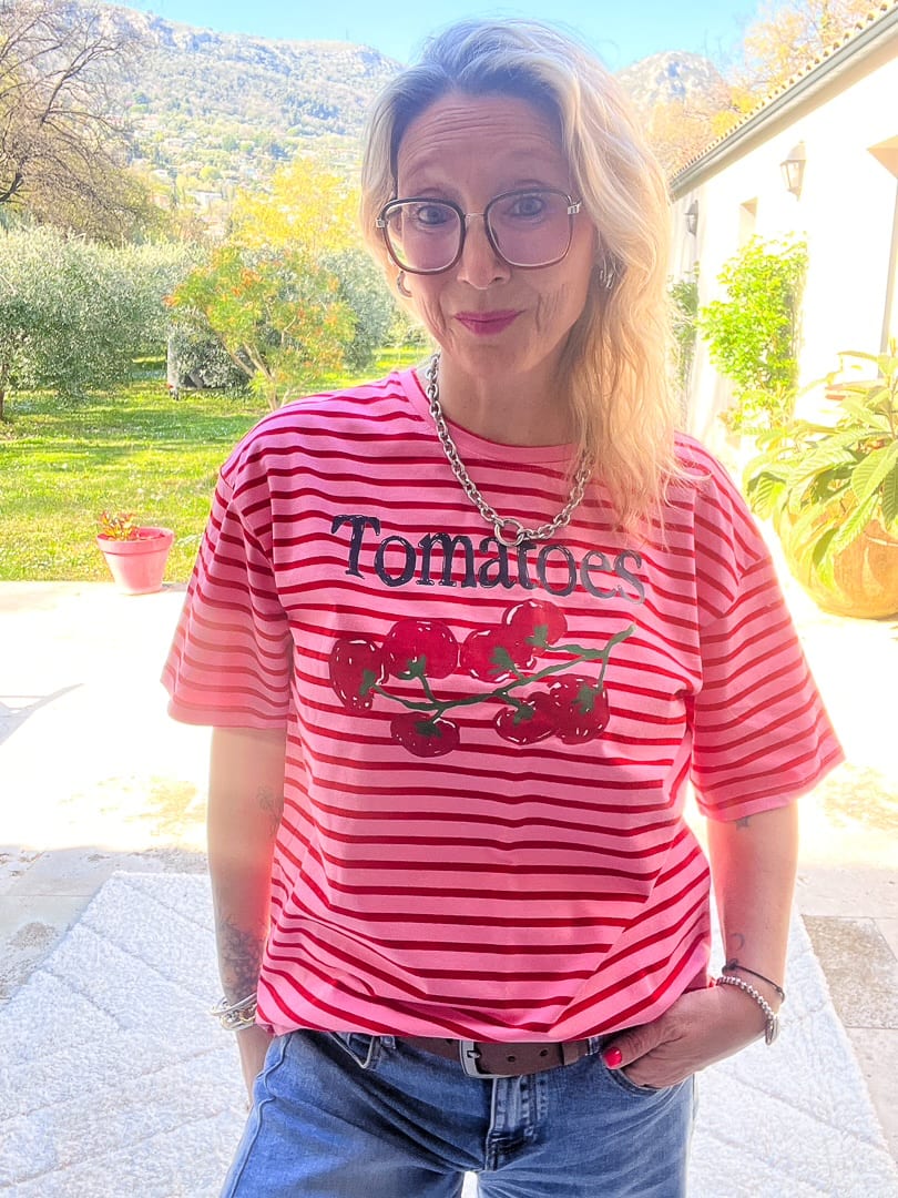 Top à manches courtes rose à rayure rouge avec son imprimé tomate